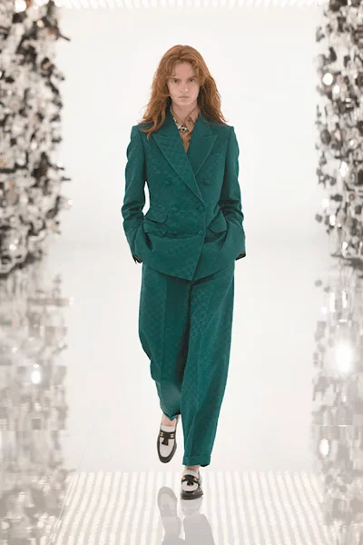 Look 34